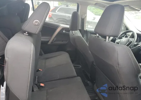 2018 Toyota Rav4 Adventure z USA, uszkodzony, nr VIN 2T3RFREV3JW714863